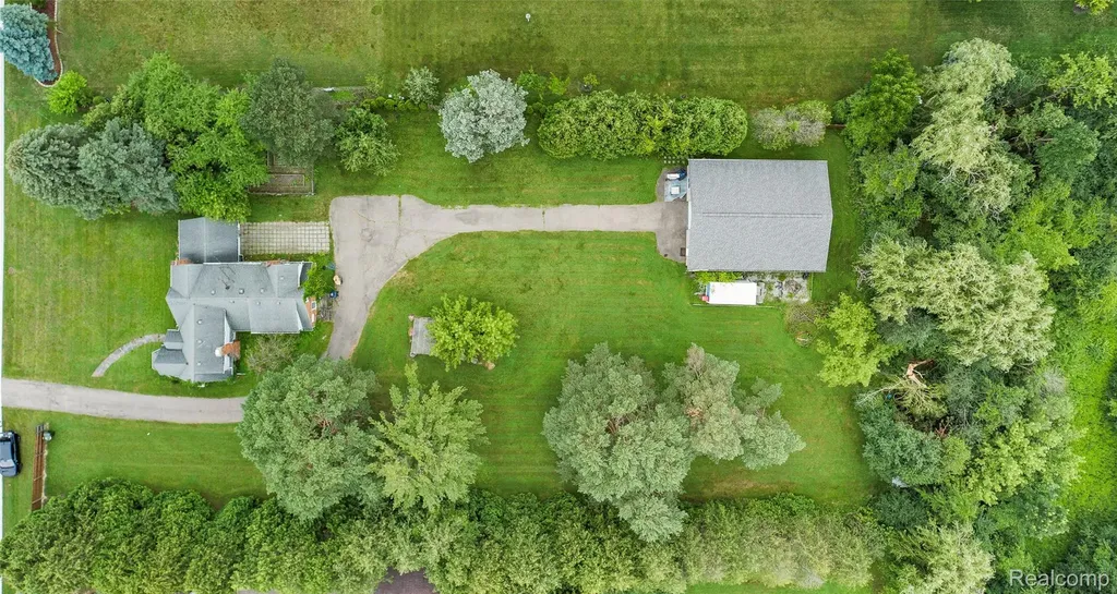 42192 Dequindre Road Sterling Heights City MI 48314