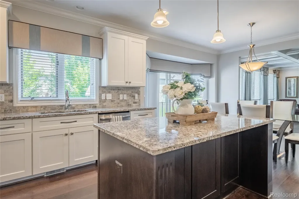 55712 Glenbrooke Drive Shelby Charter Township MI 48316