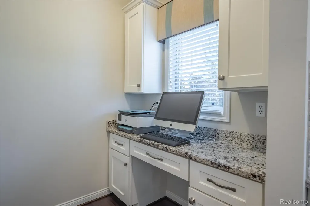55712 Glenbrooke Drive Shelby Charter Township MI 48316