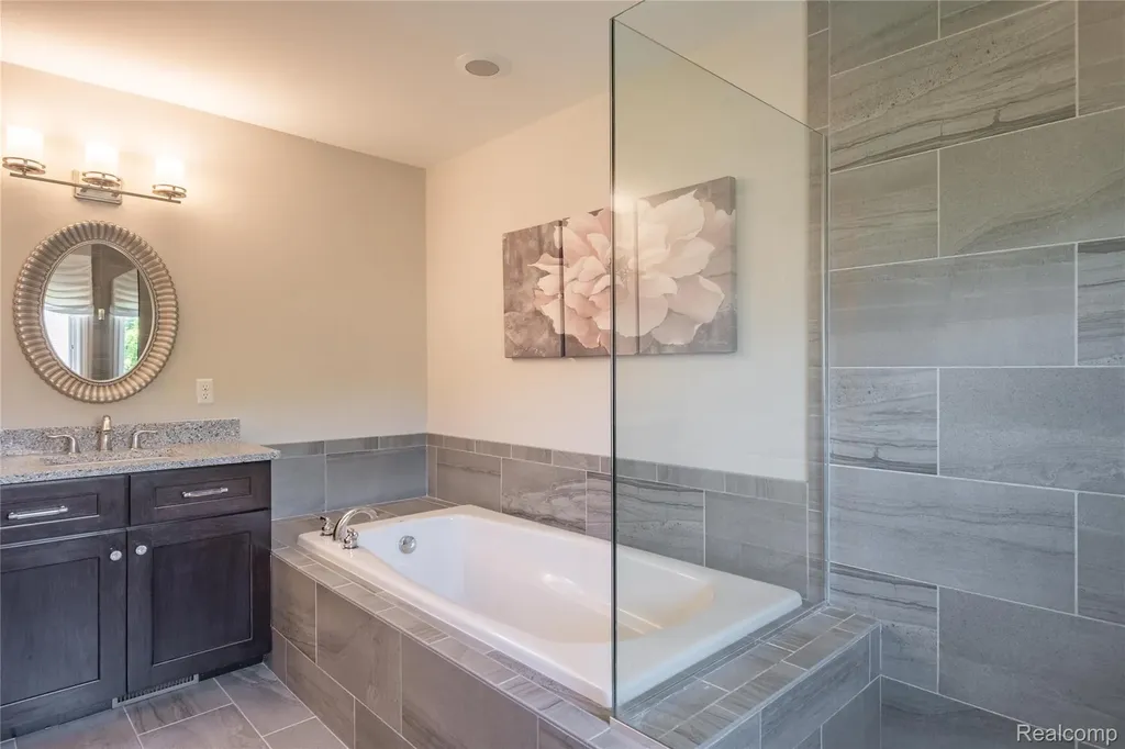 55712 Glenbrooke Drive Shelby Charter Township MI 48316