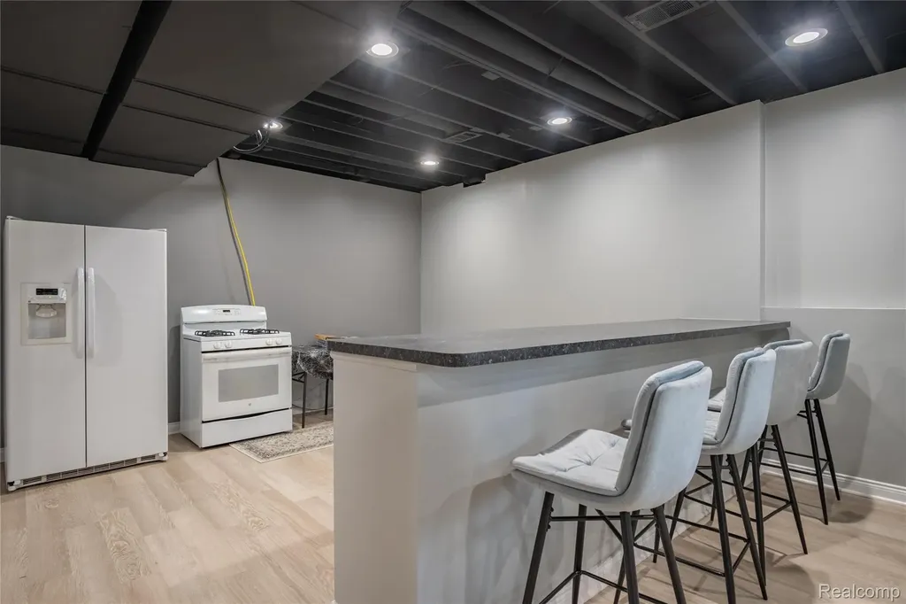 55712 Glenbrooke Drive Shelby Charter Township MI 48316