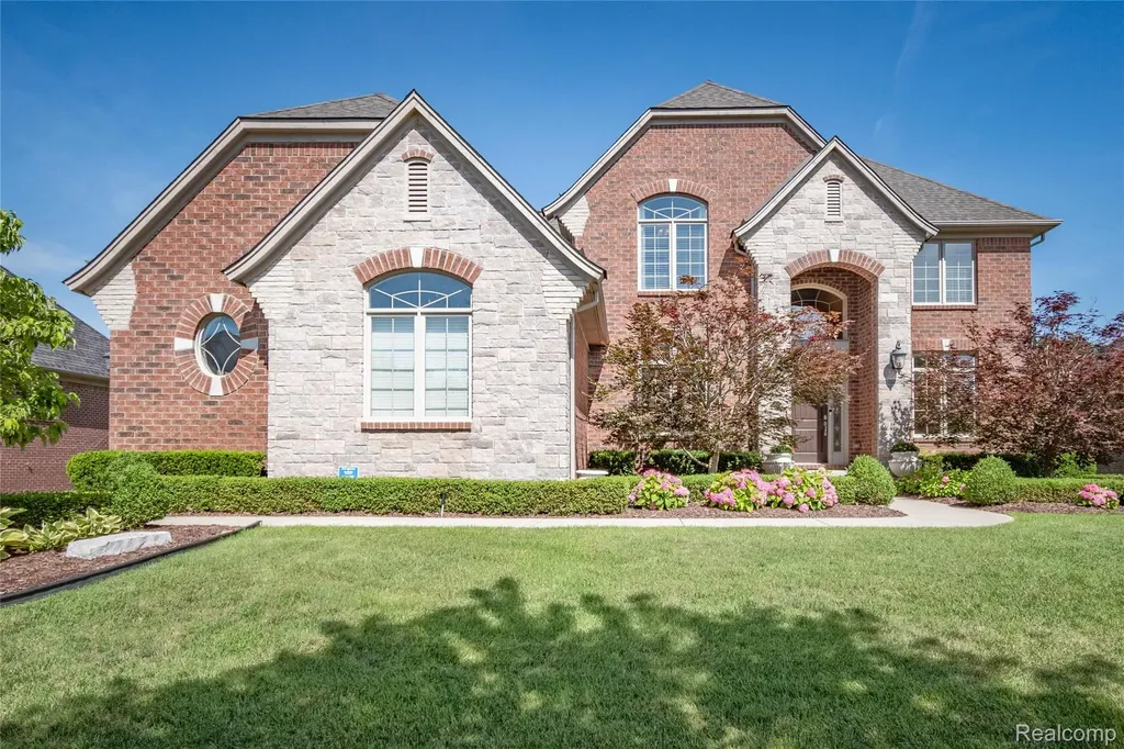 55712 Glenbrooke Drive Shelby Charter Township MI 48316