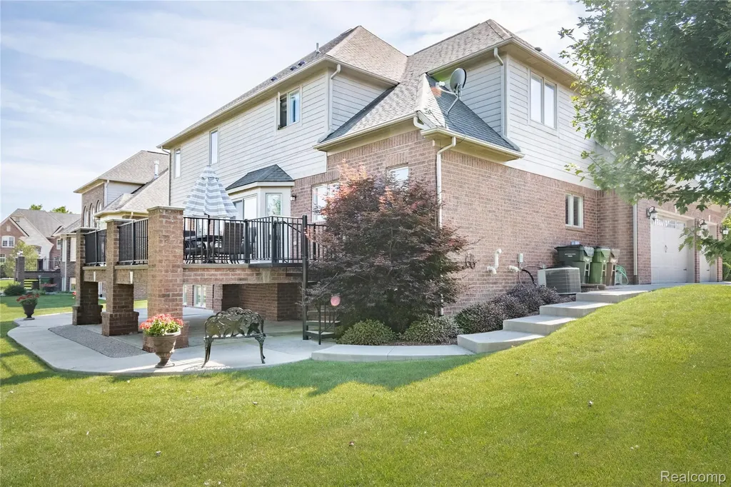 55712 Glenbrooke Drive Shelby Charter Township MI 48316