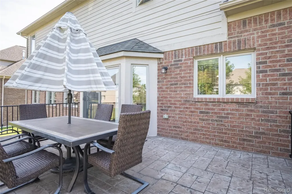 55712 Glenbrooke Drive Shelby Charter Township MI 48316