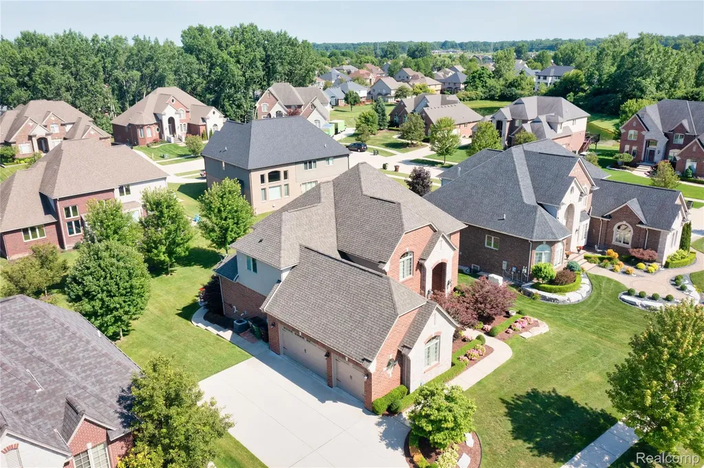 55712 Glenbrooke Drive Shelby Charter Township MI 48316