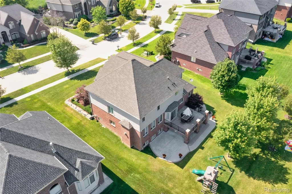 55712 Glenbrooke Drive Shelby Charter Township MI 48316