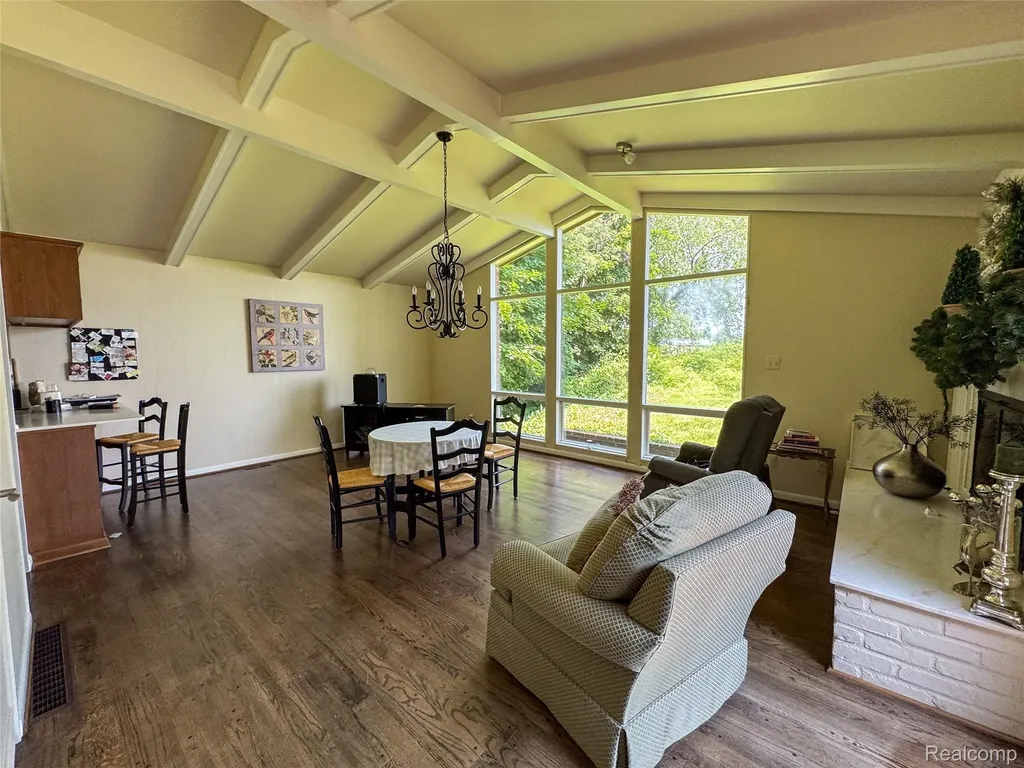 3880 Oakland Drive Bloomfield Hills City MI 48301