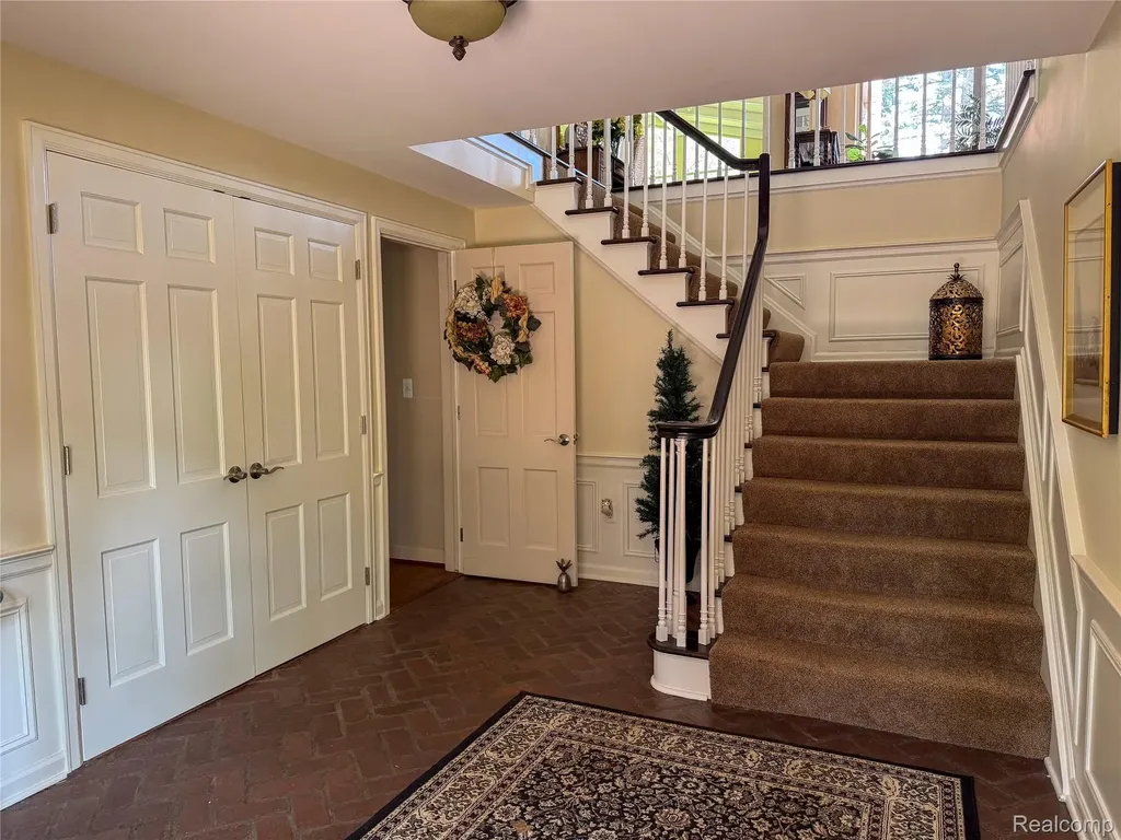 3880 Oakland Drive Bloomfield Hills City MI 48301