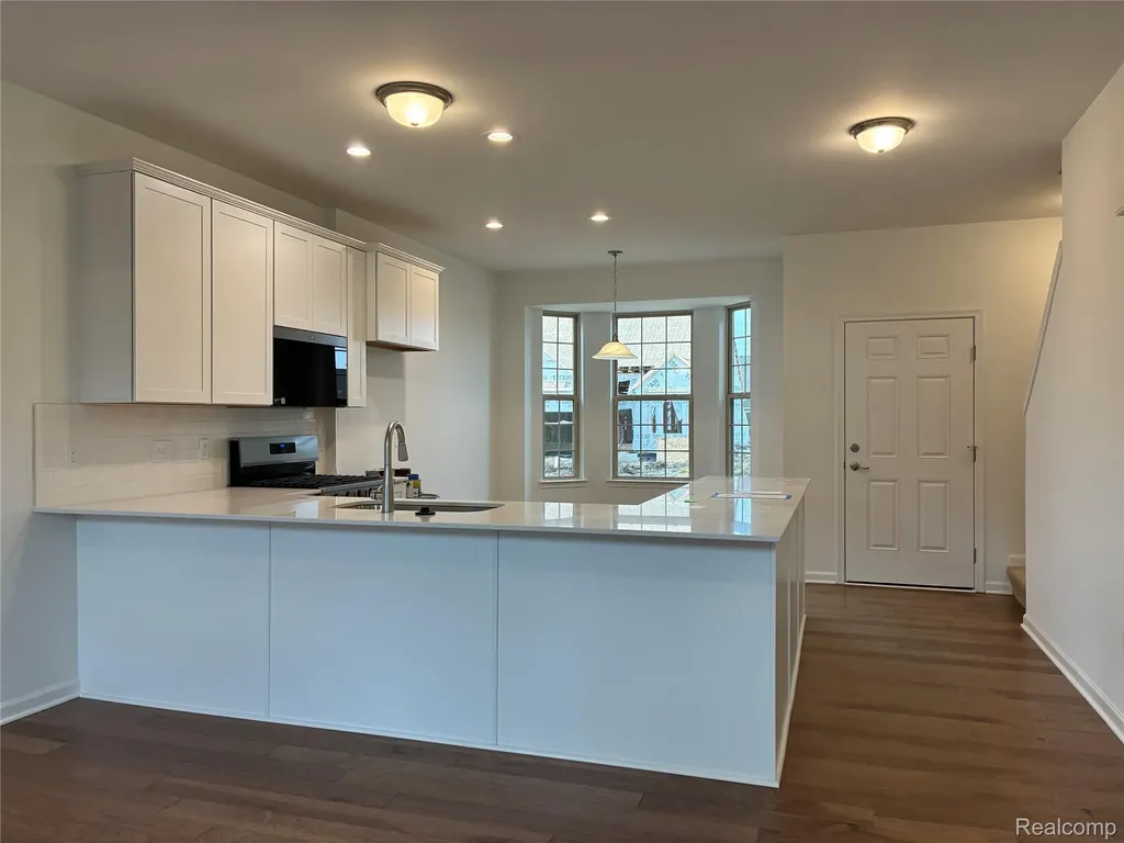 20776 Burn Drive Macomb Township MI 48044