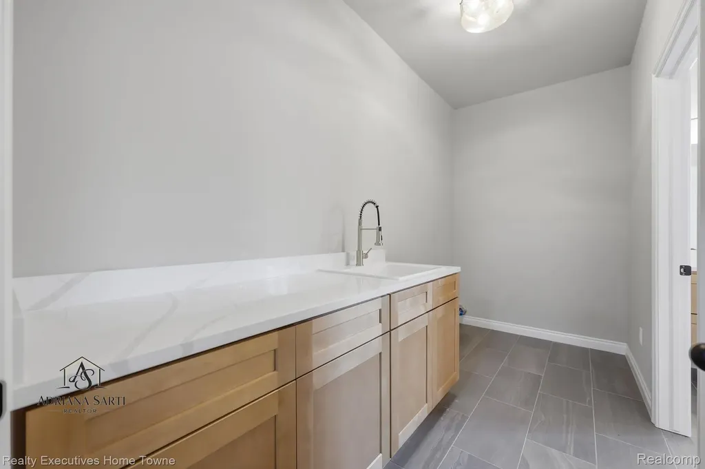 50733 Mistwood Drive Macomb Township MI 48042
