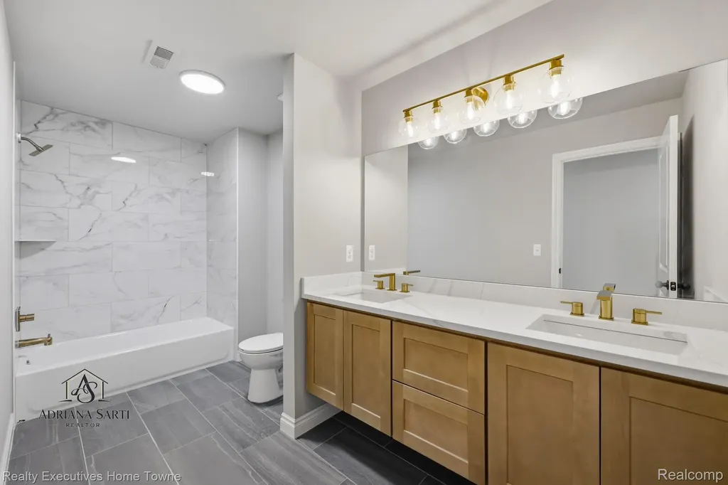 50733 Mistwood Drive Macomb Township MI 48042
