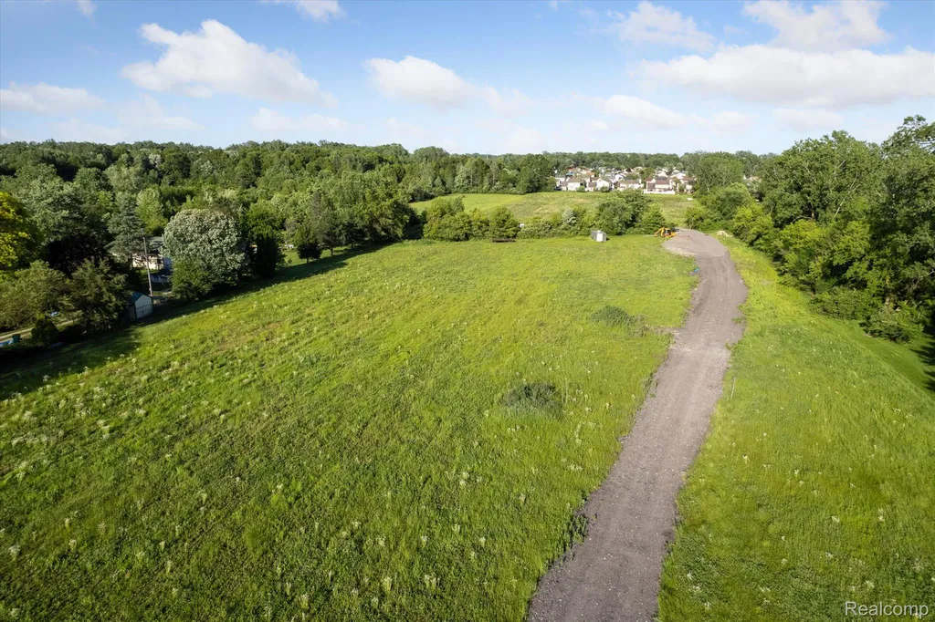 22701 Beech Daly Road Brownstown Charter Township MI 48134