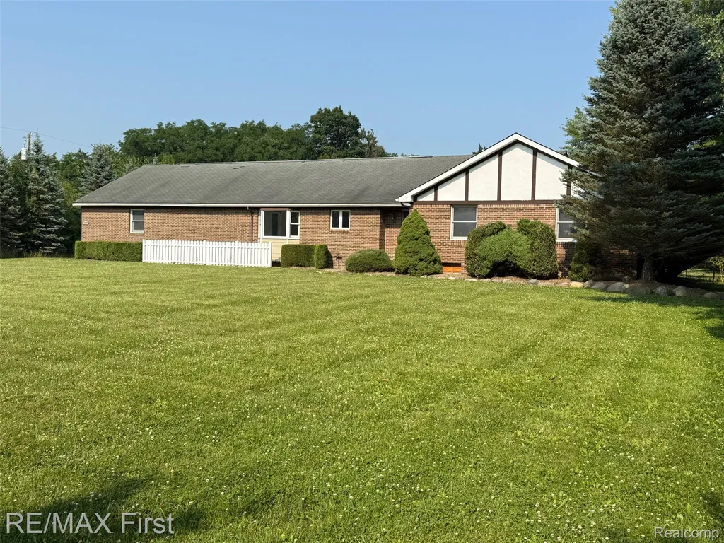 53990 N Foster Road Chesterfield Township MI 48051