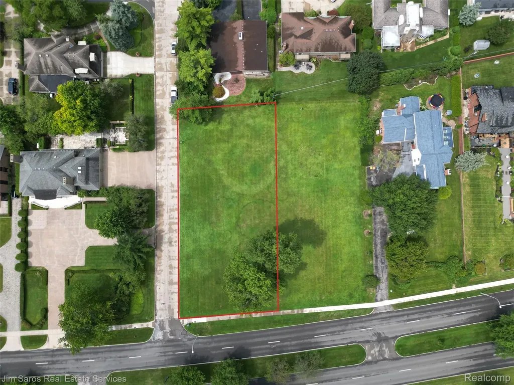 745 Lake Shore Road Village Of Grosse Pointe Shores City MI 48236