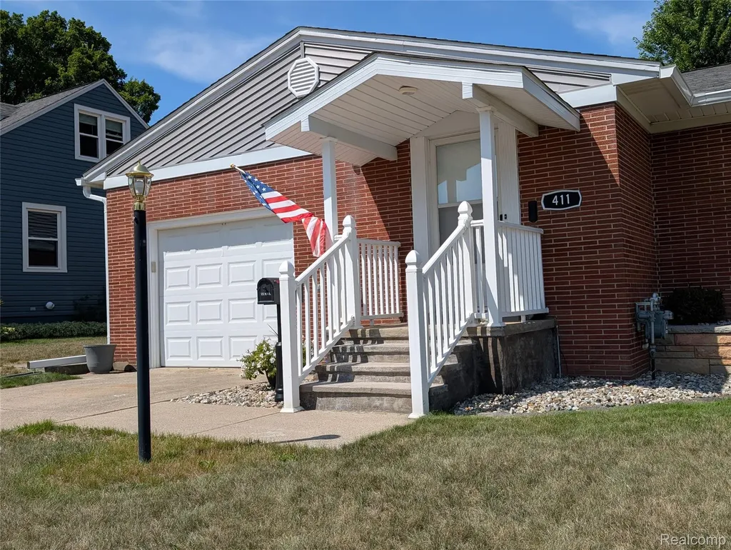 411 Cleveland Street Bad Axe City MI 48413