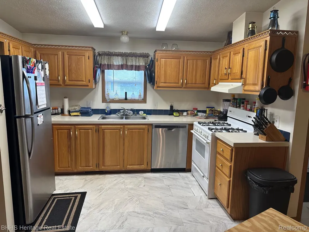 189 Chinkapin Rill Fenton City MI 48430