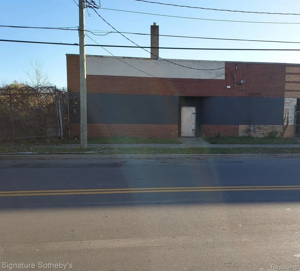 8735 S Lyndon Street Detroit City MI 48238