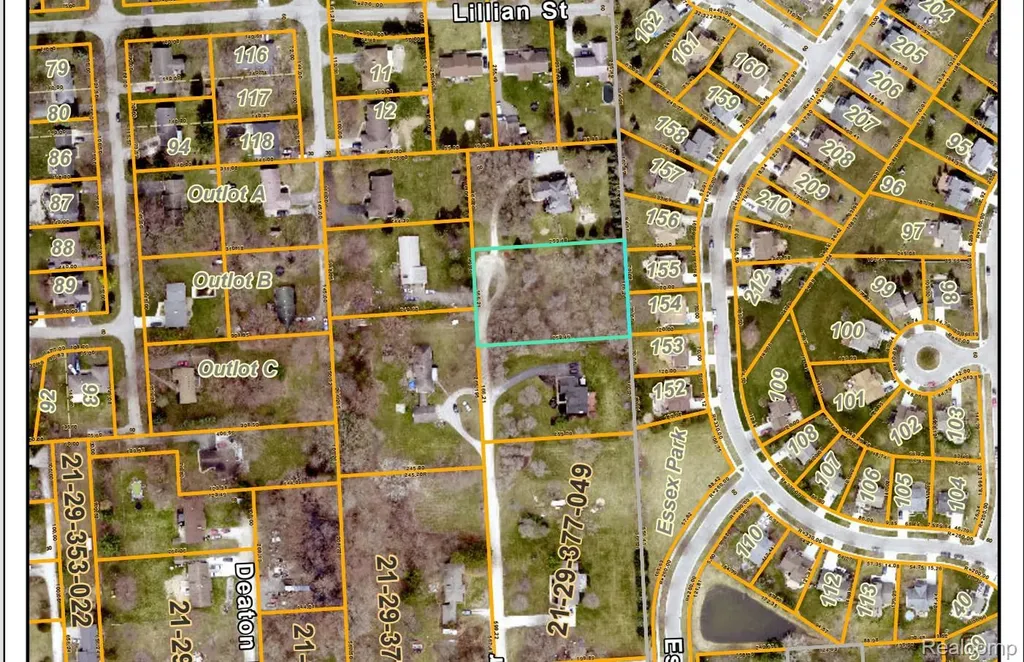 22622 Pine Drive Lyon Charter Township MI 48178