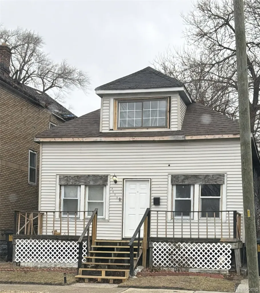 9453 Edgewood Street Detroit City MI 48213