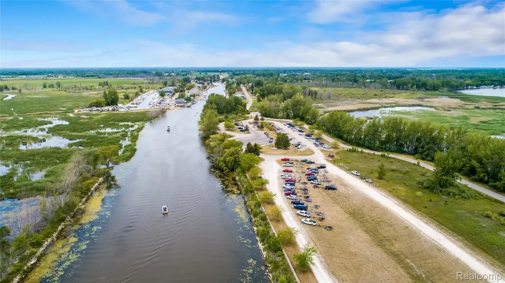 1840 S Riverside Drive Au Gres City MI 48703