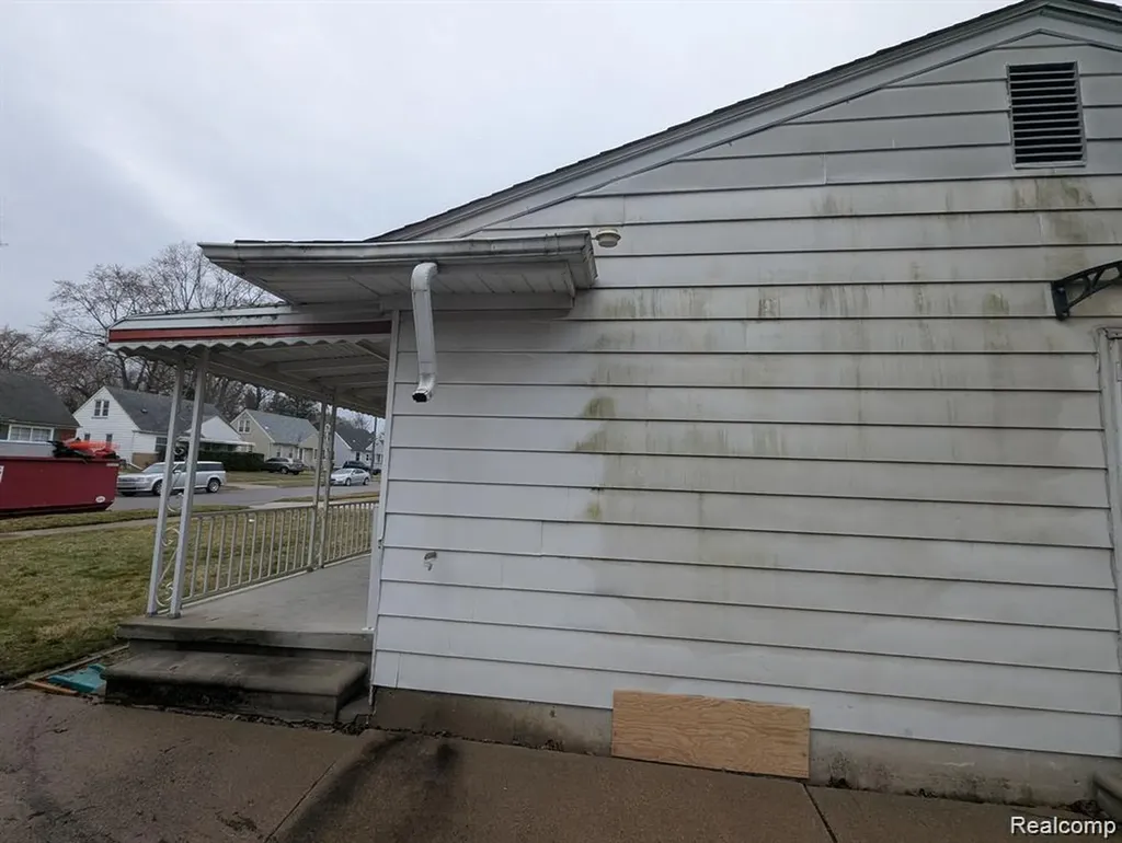 16580 Winston Street Detroit City MI 48219