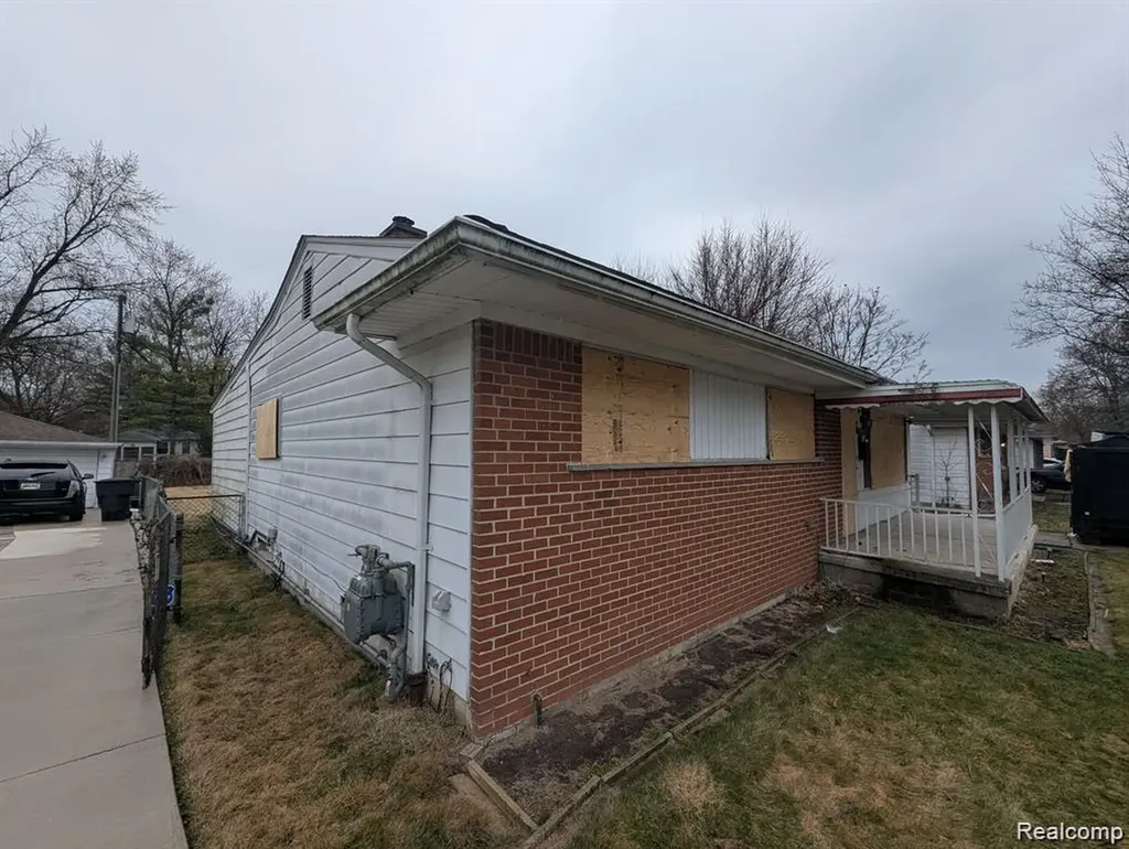 16580 Winston Street Detroit City MI 48219