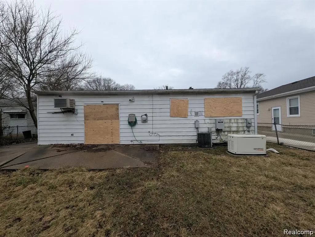 16580 Winston Street Detroit City MI 48219