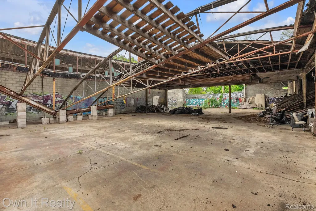 8616 Grinnell Street Detroit City MI 48213