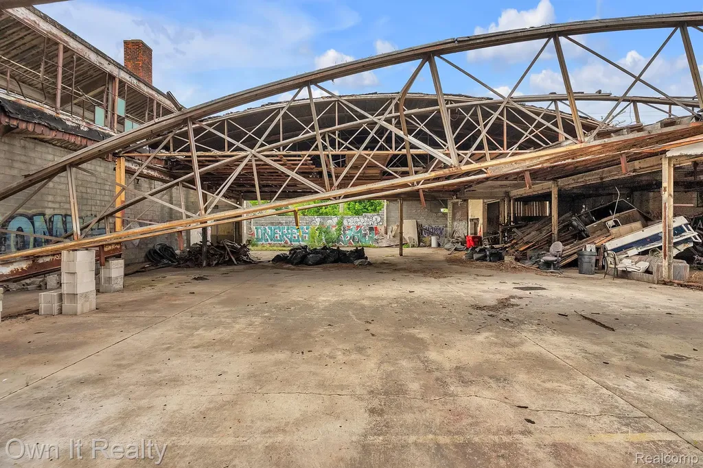 8616 Grinnell Street Detroit City MI 48213
