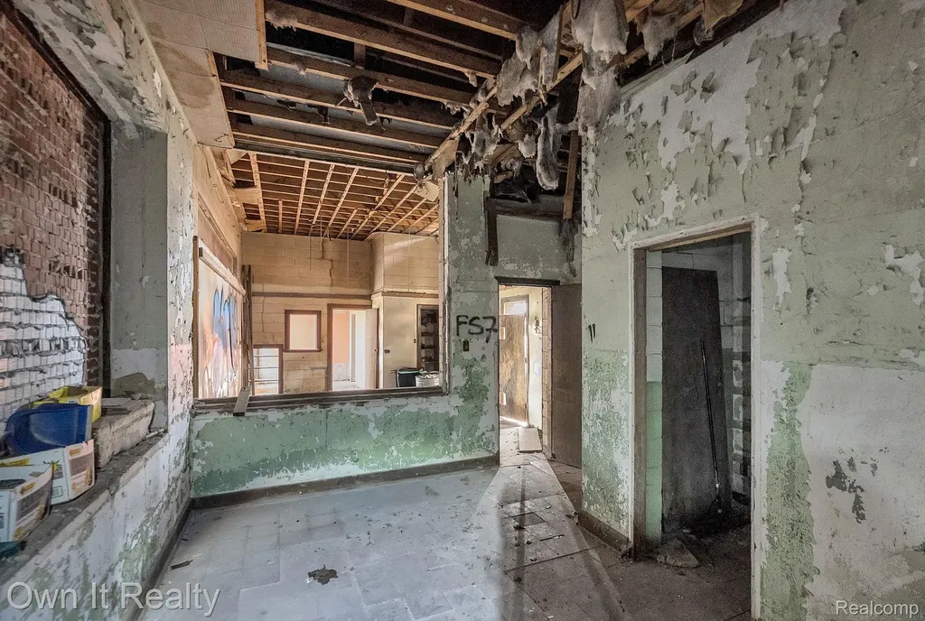 8616 Grinnell Street Detroit City MI 48213