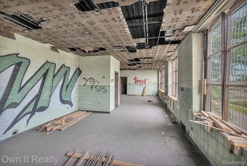 8616 Grinnell Street Detroit City MI 48213