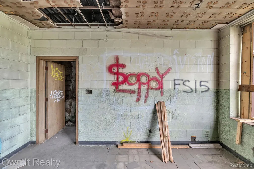 8616 Grinnell Street Detroit City MI 48213