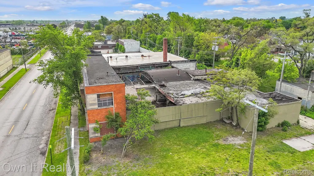 8616 Grinnell Street Detroit City MI 48213