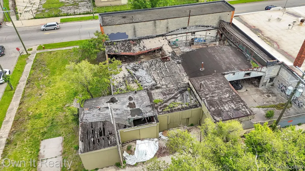 8616 Grinnell Street Detroit City MI 48213