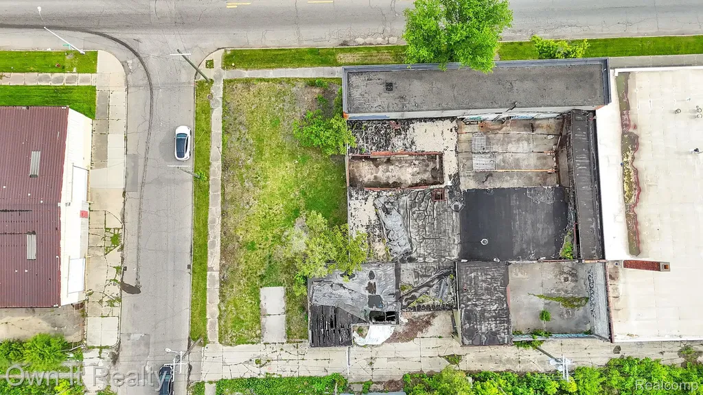 8616 Grinnell Street Detroit City MI 48213