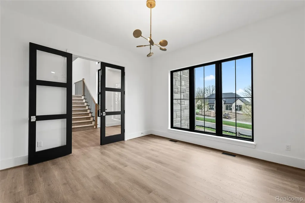 4369 The Heights Boulevard Rochester City MI 48306