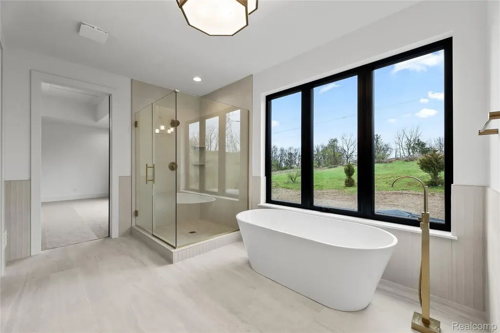 4369 The Heights Boulevard Rochester City MI 48306