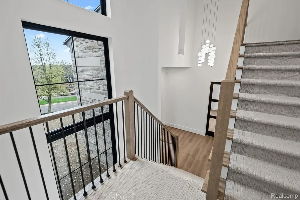 4369 The Heights Boulevard Rochester City MI 48306