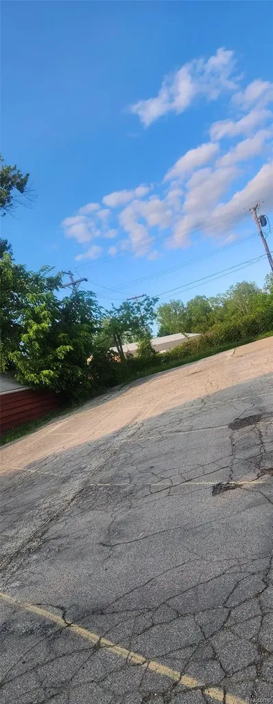 210 N Saginaw Street Lapeer City MI 48446