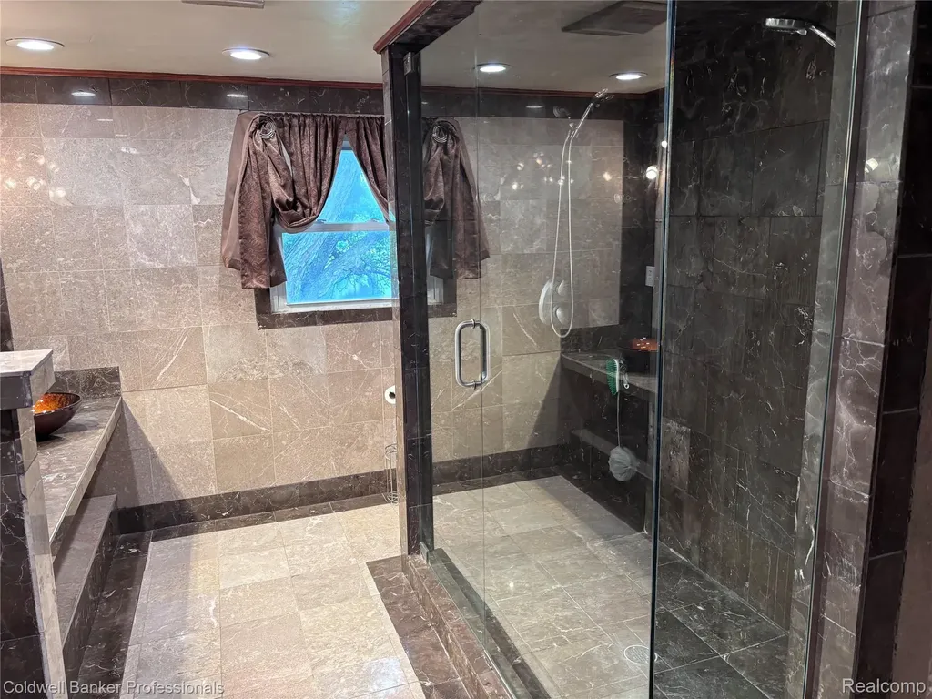 5550 25 Mile Road Shelby Charter Township MI 48316