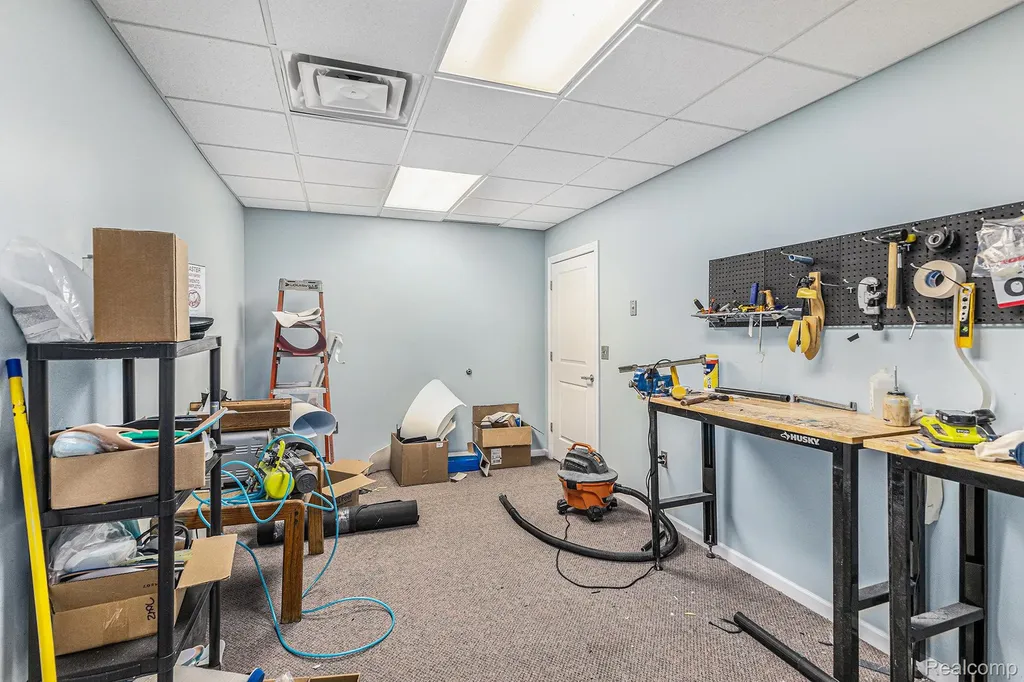 1350 E M 21 Caledonia Charter Township MI 48867