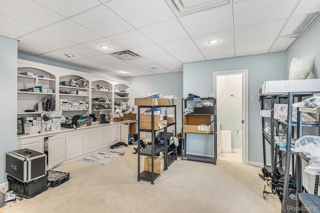 1350 E M 21 Caledonia Charter Township MI 48867
