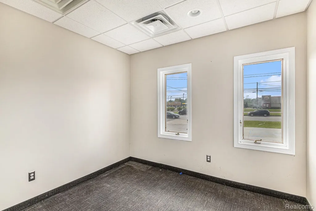 1350 E M 21 Caledonia Charter Township MI 48867