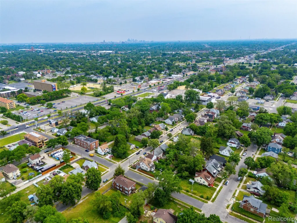 16226 Santa Rosa Drive Detroit City MI 48221