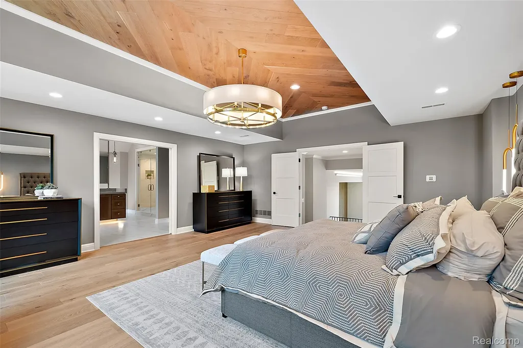 3268 Willis Drive Oakland Charter Township MI 48306