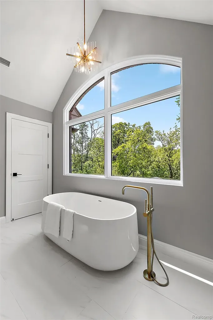 3268 Willis Drive Oakland Charter Township MI 48306