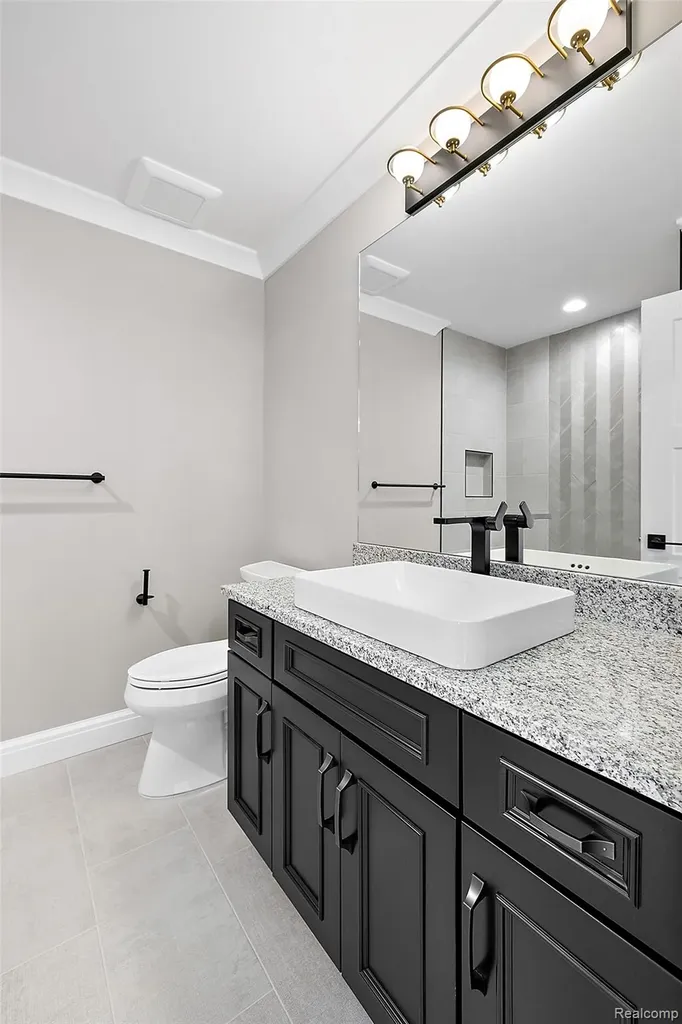 3268 Willis Drive Oakland Charter Township MI 48306