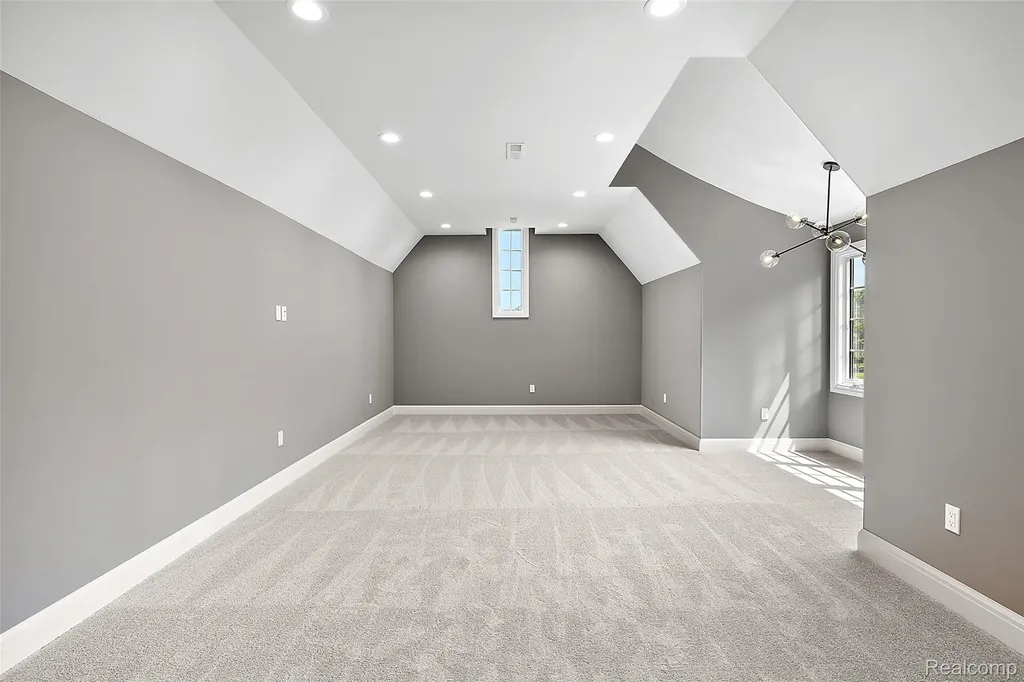 3268 Willis Drive Oakland Charter Township MI 48306