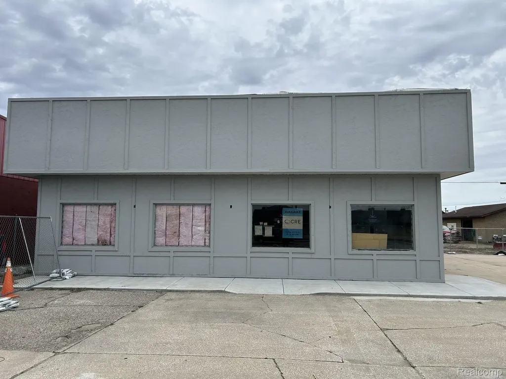121 - 123 S Wisconsin Avenue Gaylord City MI 49735