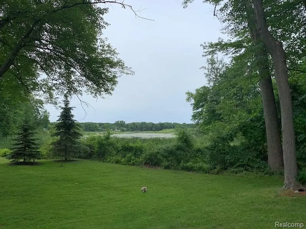 Vl Lot D Trl Chevron Highland Charter Township MI 48356